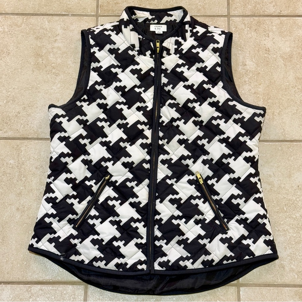 Crown & Ivy Puffer Vest Preppy Chic